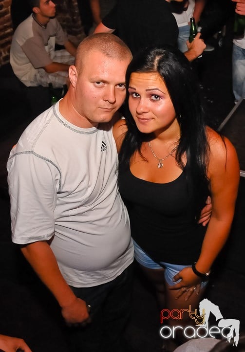 Muzică şi dans în Escape, 