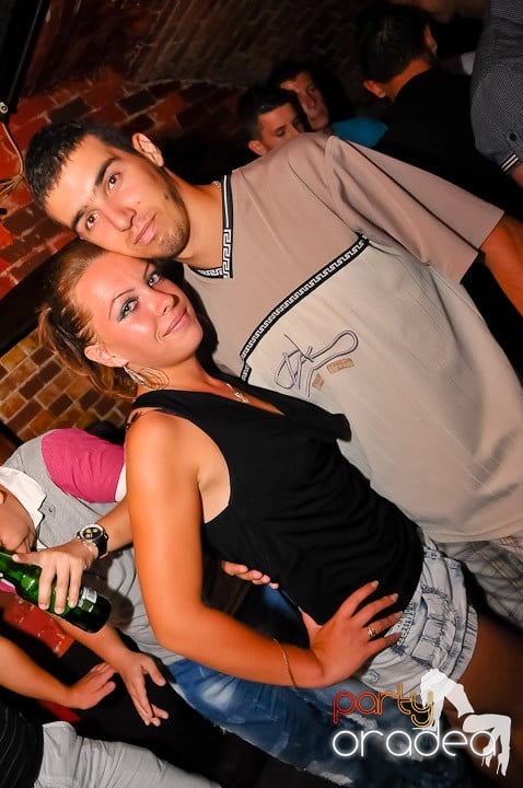 Muzică şi dans în Escape, 