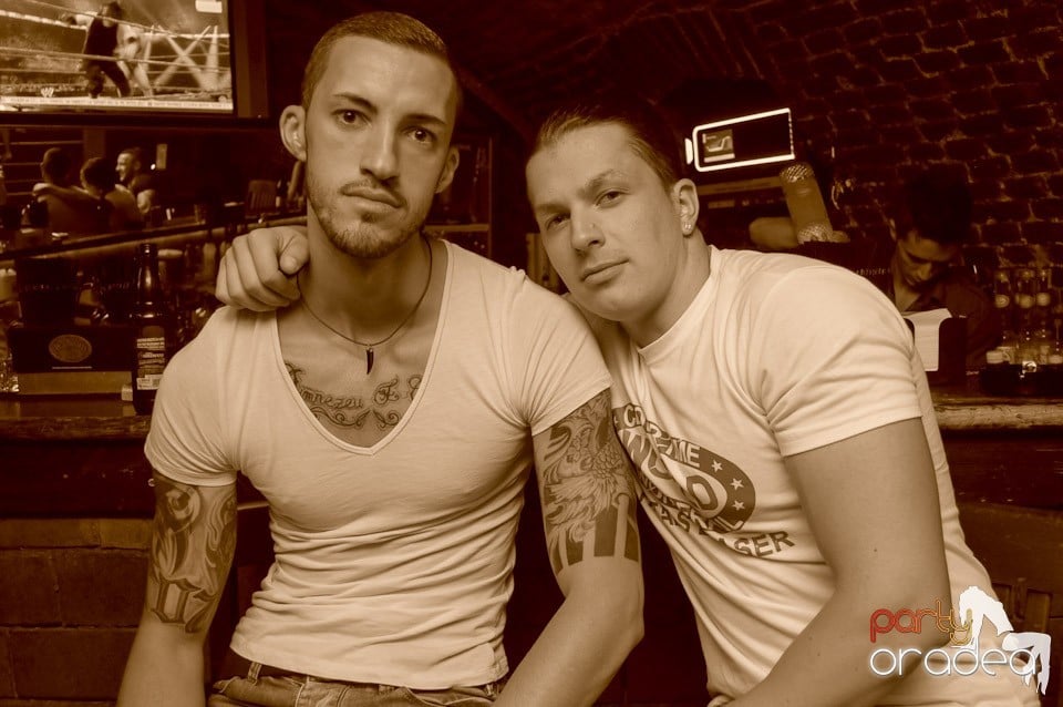 Muzică şi voie bună în Club Escape, 