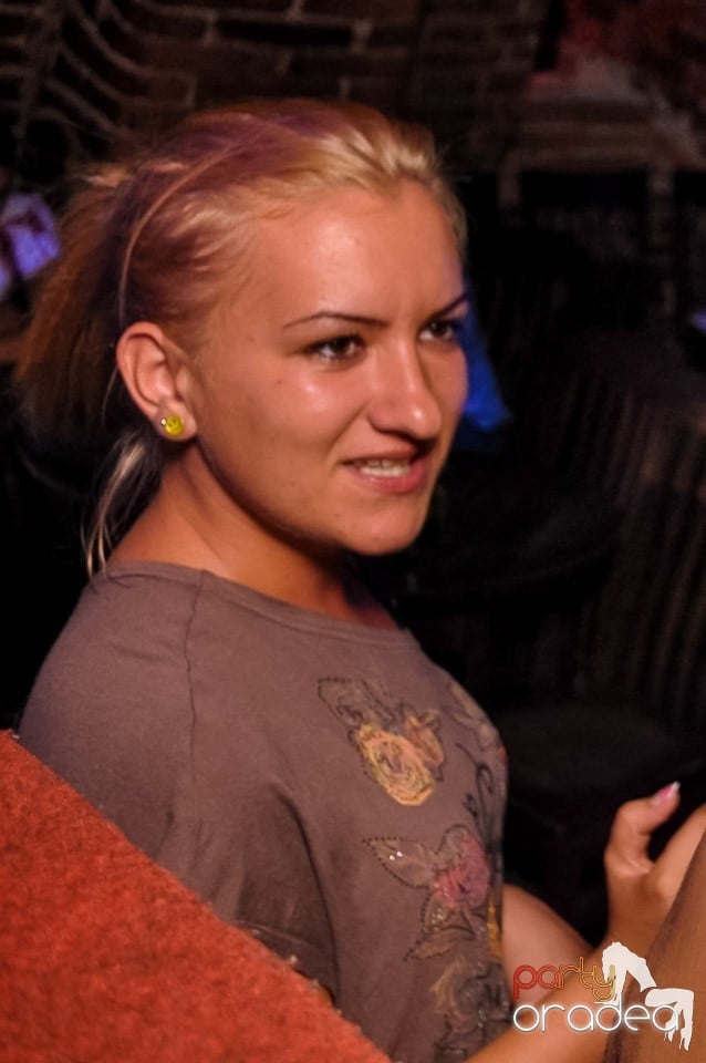 Muzică şi voie bună în Club Escape, 