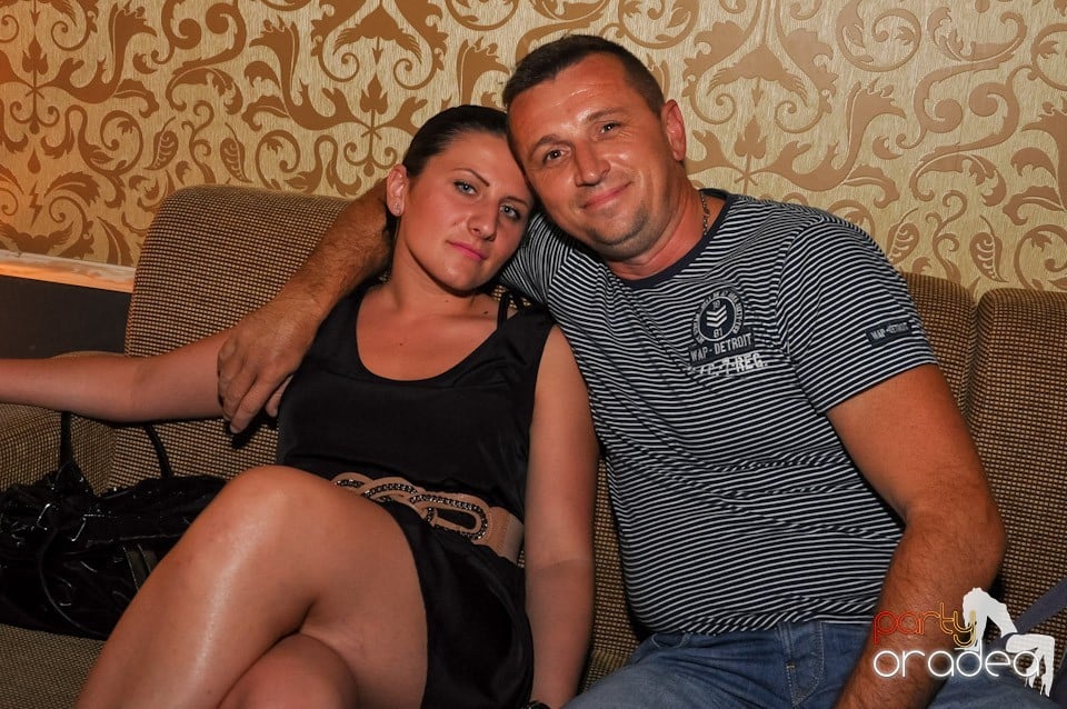 Muzică şi voie bună în Life Club,