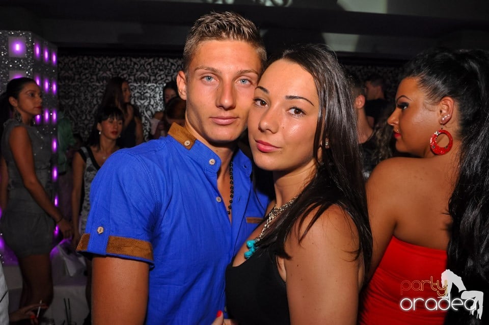 Muzică şi voie bună în Life Club,