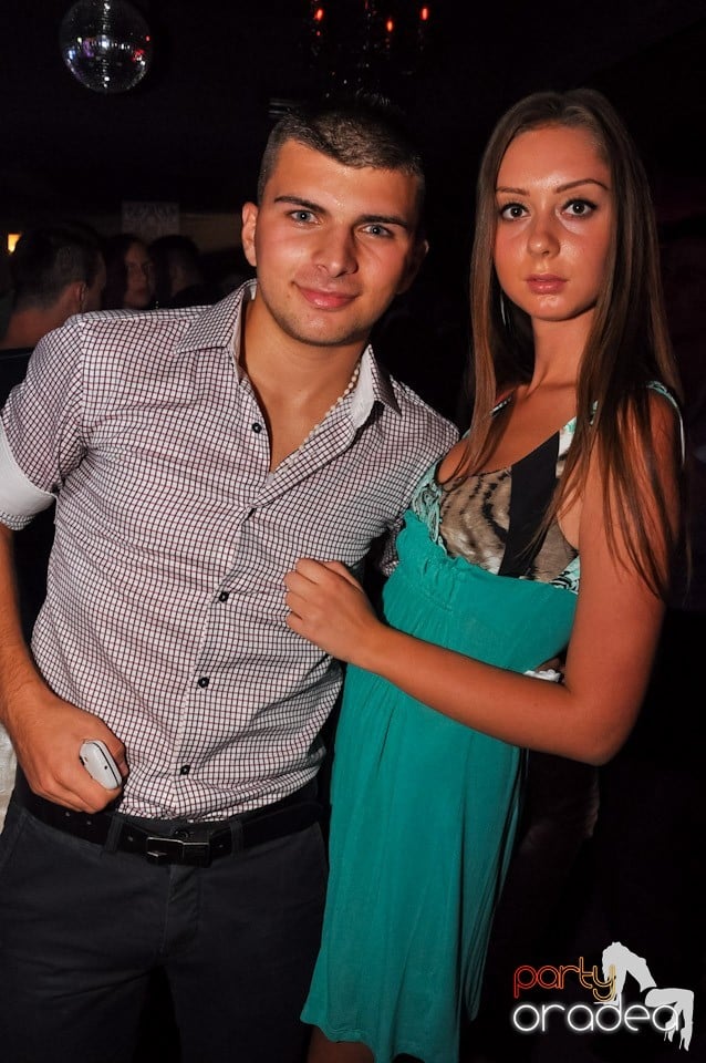 Muzică şi voie bună în Life Club,