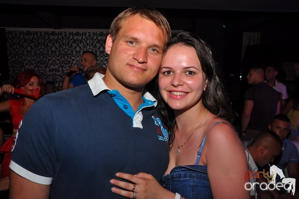 Muzică şi voie bună în Life Club,