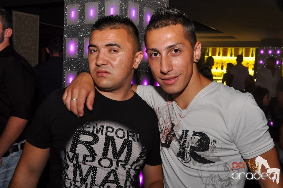 Muzică şi voie bună în Life Club,