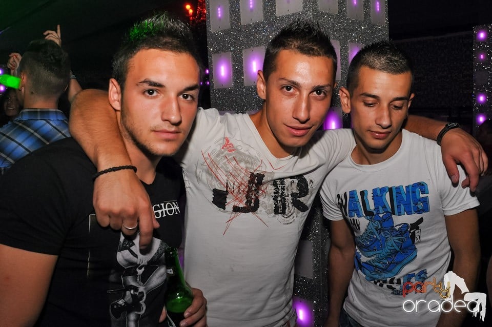 Muzică şi voie bună în Life Club,