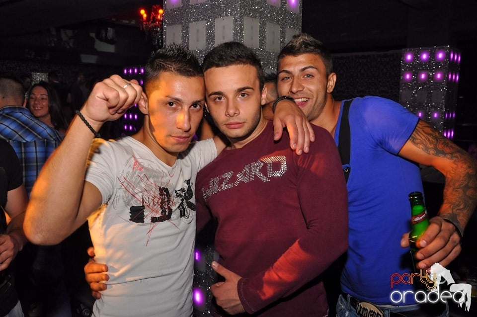 Muzică şi voie bună în Life Club,