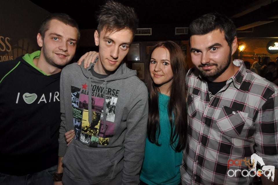 Muzică şi voie bună în Lord's, Lord's Pub