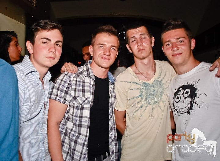 Muzică şi voie bună în Yellow Submarine, 