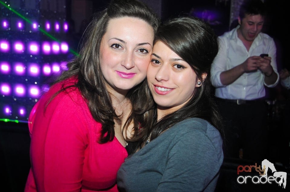 Nebunie în Club Life, 