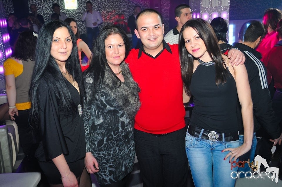 Nebunie în Club Life, 