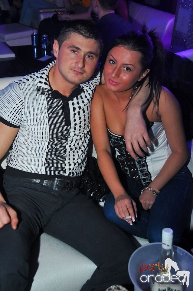 Nebunie în Club Life, 