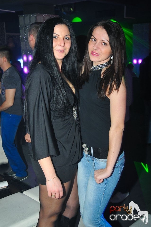 Nebunie în Club Life, 