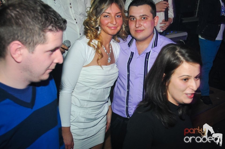 Nebunie în Club Life, 