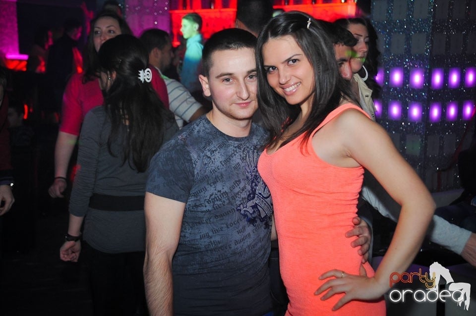 Nebunie în Club Life, 