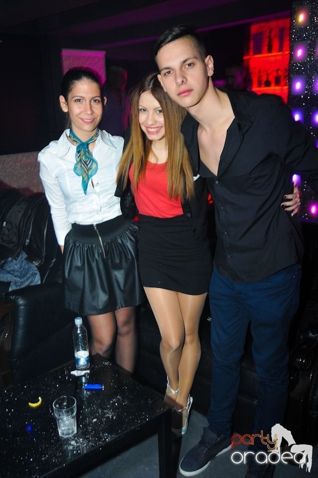 Nebunie în Club Life, 