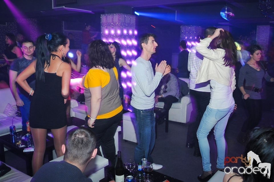 Nebunie în Club Life, 