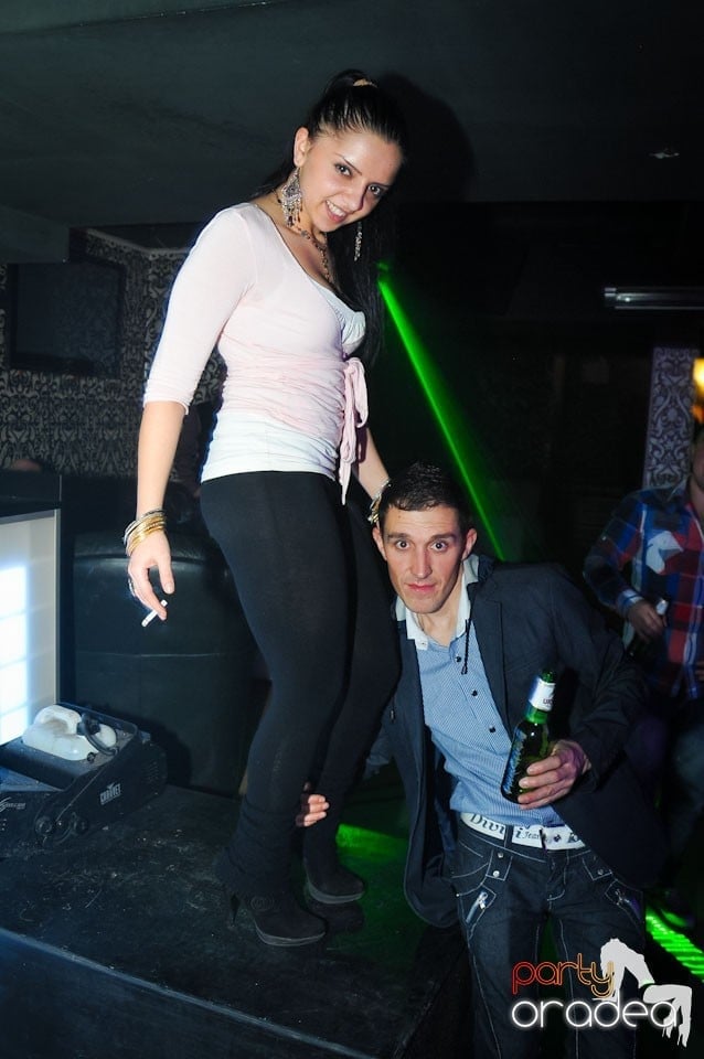 Nebunie în Club Life, 