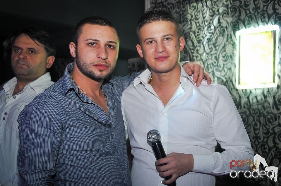 Nebunie în Club Life, 