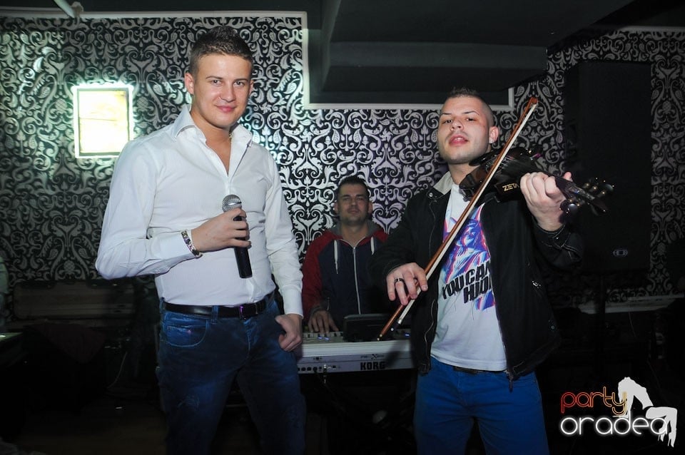 Nebunie în Club Life, 