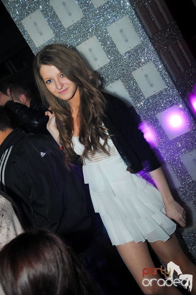 Nebunie în Club Life, 