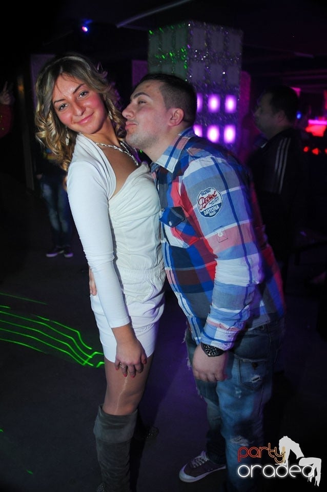 Nebunie în Club Life, 