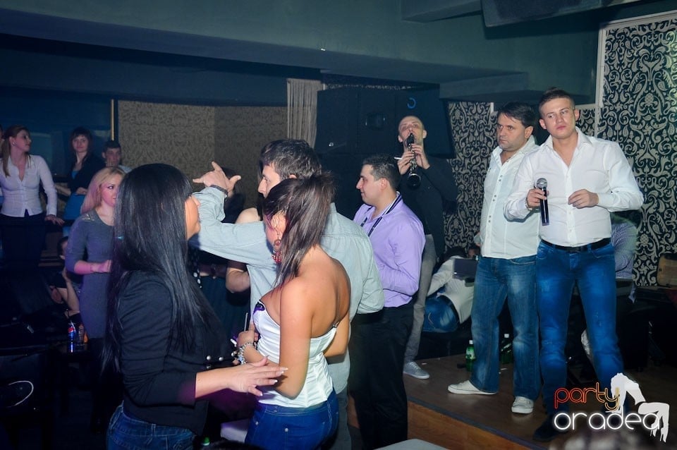 Nebunie în Club Life, 