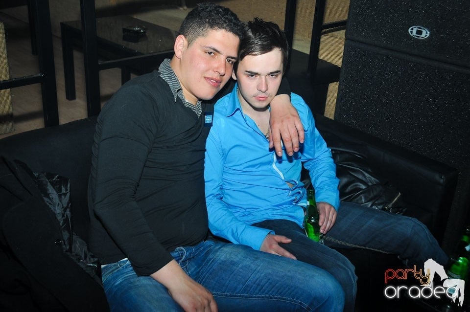 Nebunie în Club Life, 