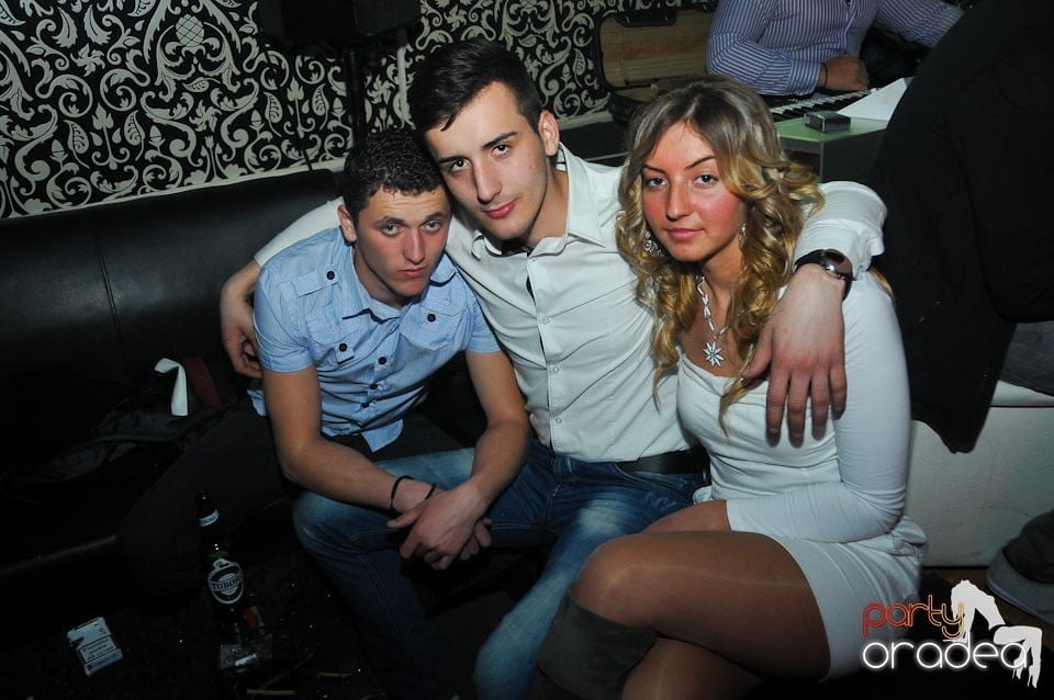 Nebunie în Club Life, 