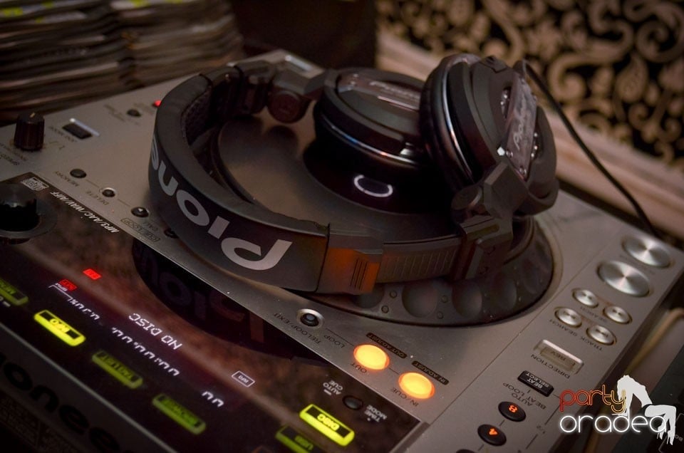 Nebunie în Club Life, 