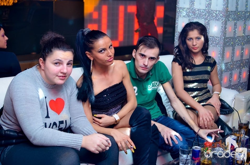 Nicoleta Guţă în Club Life, 