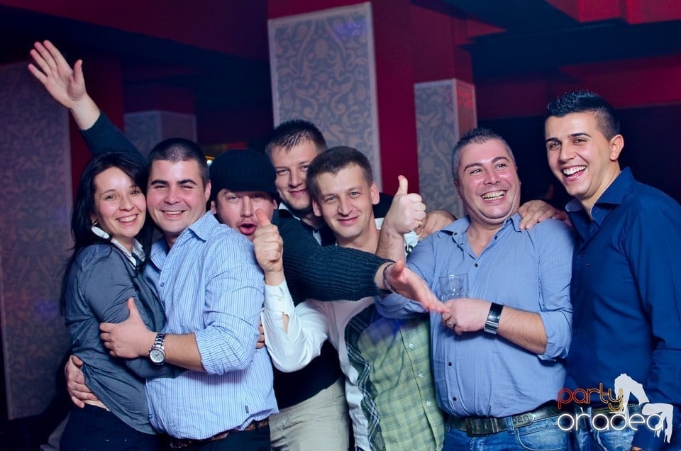 Nicoleta Guţă în Club Life,