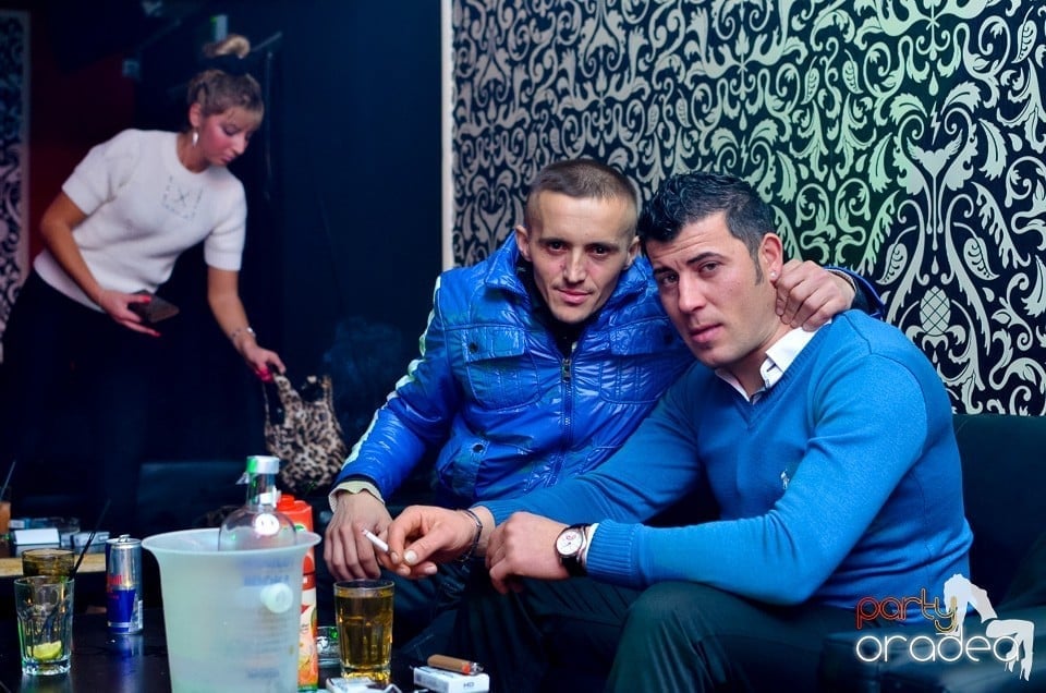 Nicoleta Guţă în Club Life,