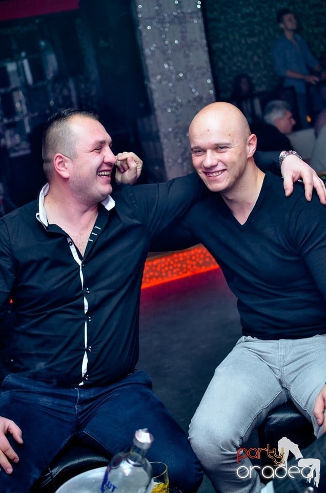 Nicoleta Guţă în Club Life,