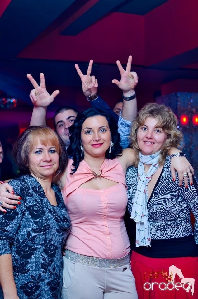 Nicoleta Guţă în Club Life, 