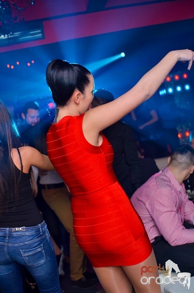 Nicoleta Guţă în Club Life,