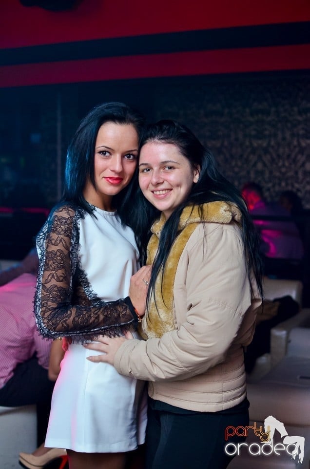 Nicoleta Guţă în Club Life,