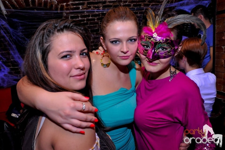 NMD Halloween Party în Club Escape,