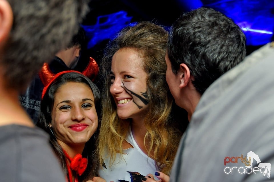 NMD Halloween Party în Club Escape,