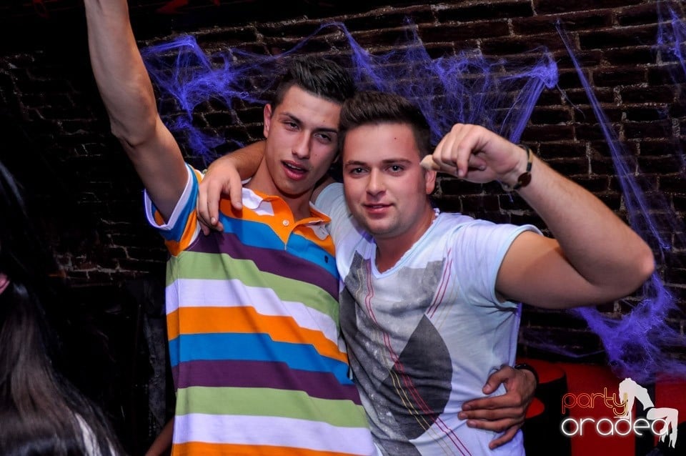 NMD Halloween Party în Club Escape,