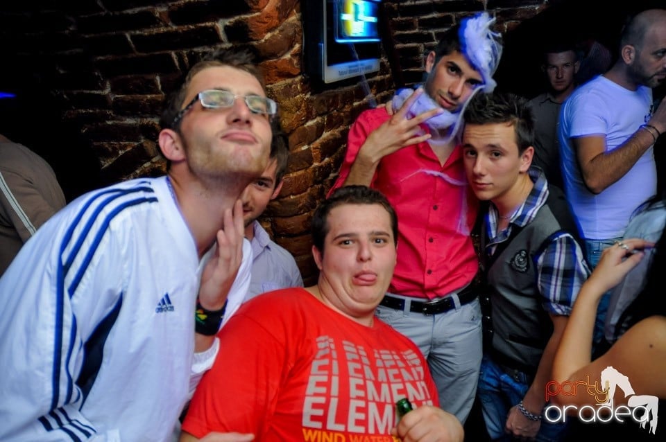 NMD Halloween Party în Club Escape,