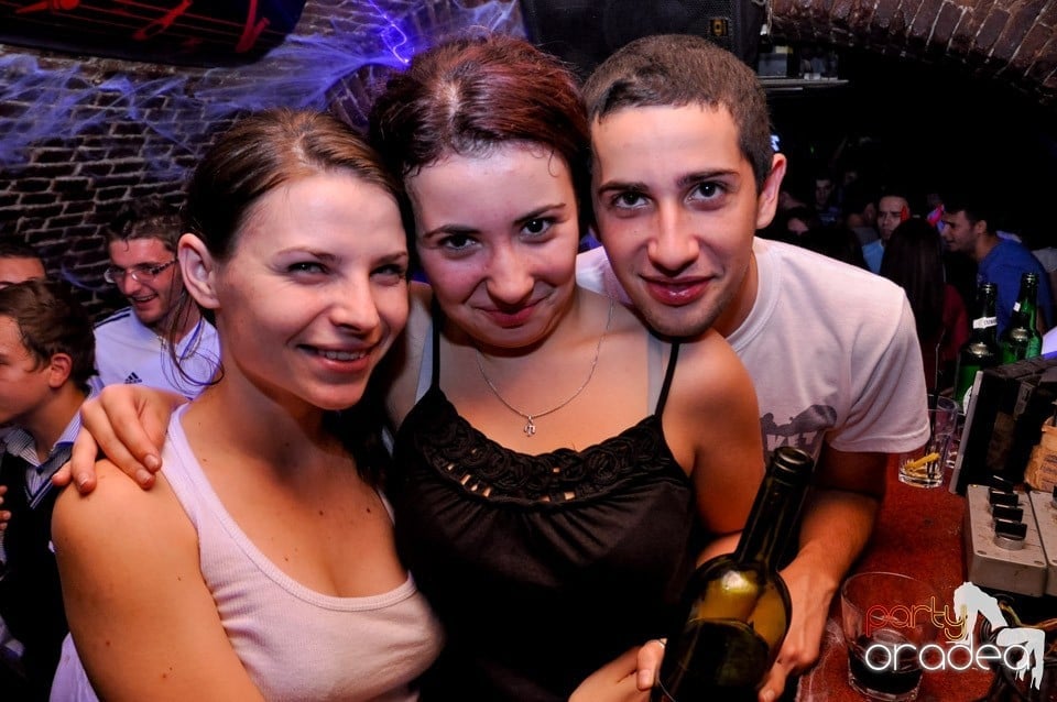 NMD Halloween Party în Club Escape,