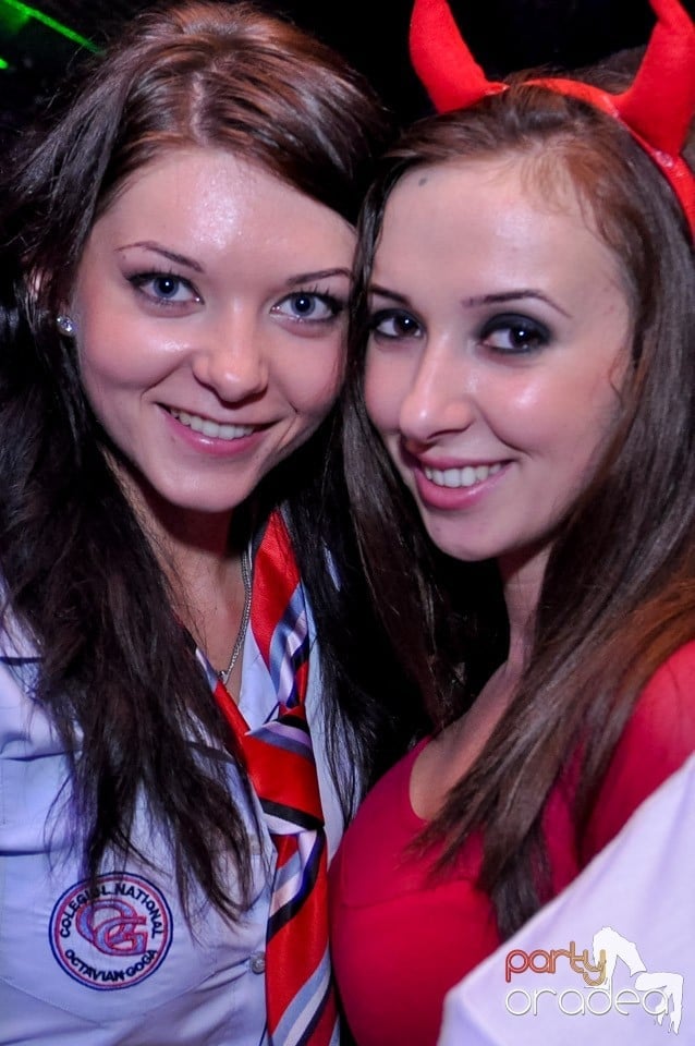 NMD Halloween Party în Club Escape,
