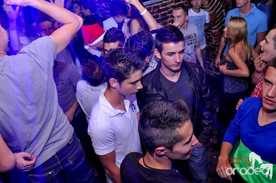 NMD Halloween Party în Club Escape,
