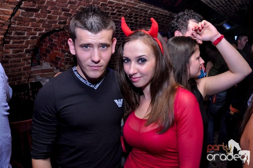 NMD Halloween Party în Club Escape,