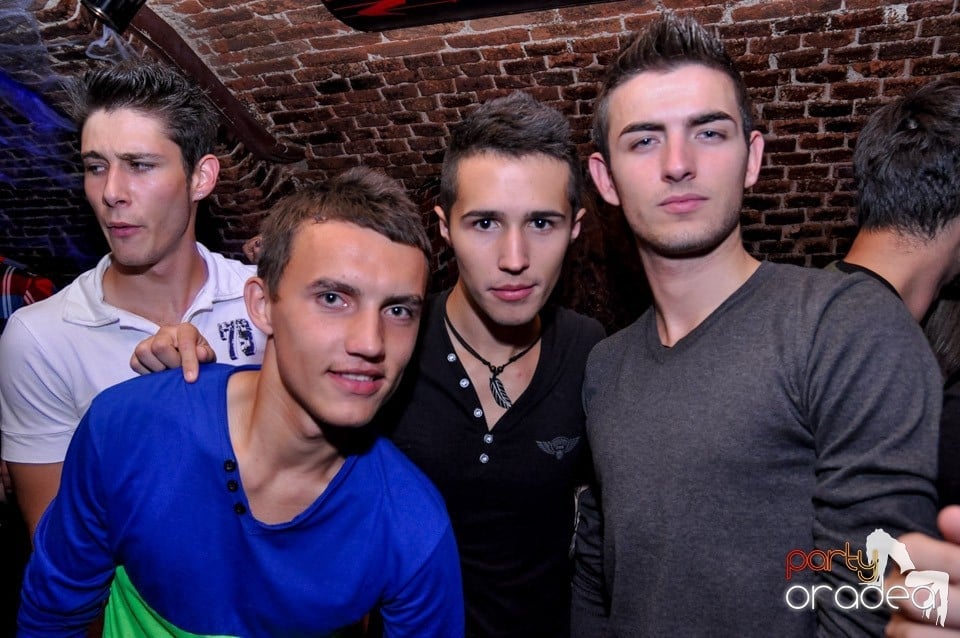 NMD Halloween Party în Club Escape,