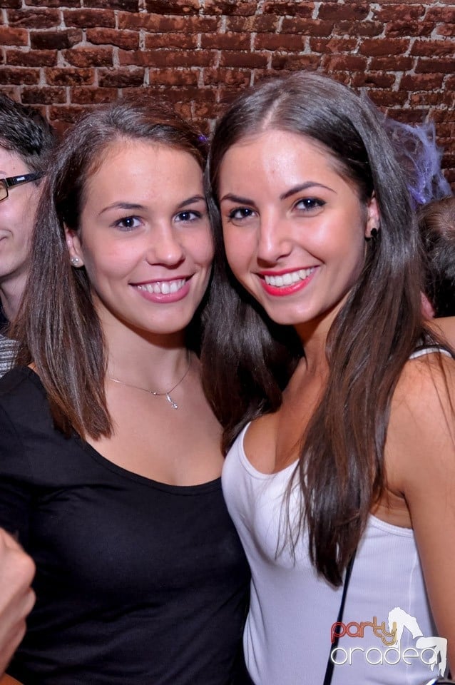 NMD Halloween Party în Club Escape,