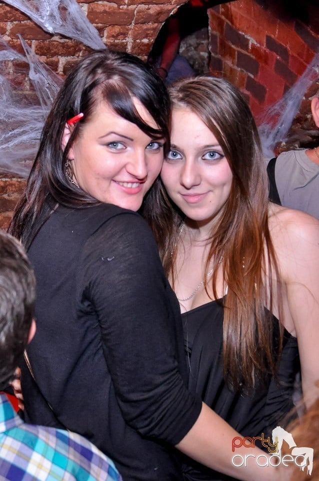 NMD Halloween Party în Club Escape,