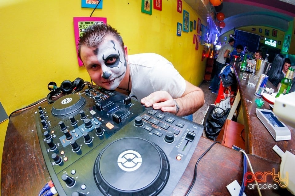 Nmd Halloween Student's Party,