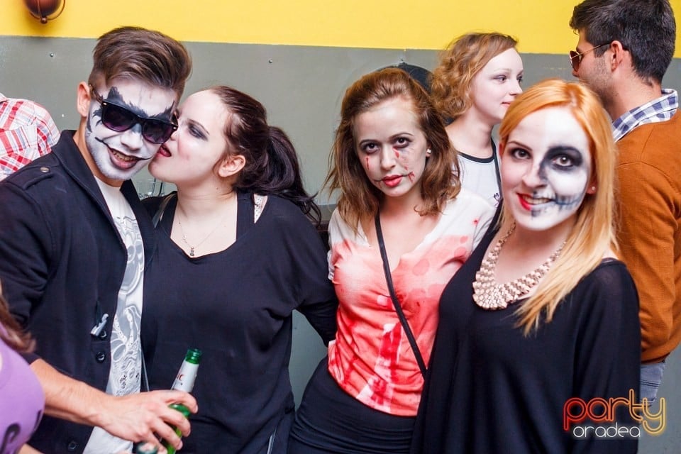 Nmd Halloween Student's Party,